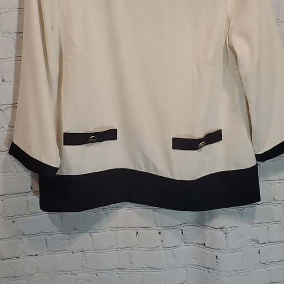 Talbots white and navy quarter sleeve blouse NWT - Picture 3 of 9